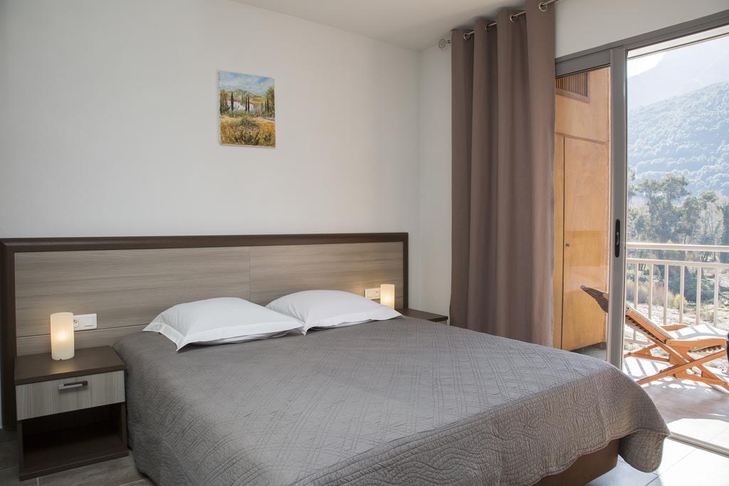 Porto  Residence Hoteliere Capu Seninu מראה חיצוני תמונה